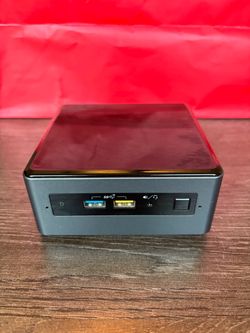 Intel NUC8i5BEH Mini PC