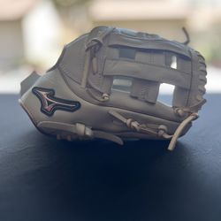 Mizuno 12'' MVP Select Series Fastpitch Glove