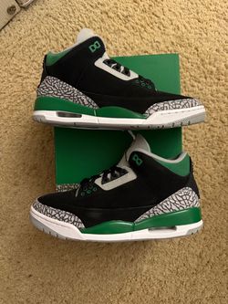 Size 8.5 (Worn once, comes with original box) - Air Jordan 3 retro pine green