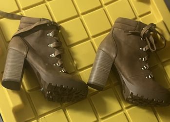 Brown Low Boots Size 8