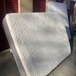 Queen memory foam mattress!!  $100