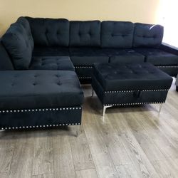 Sectional With Ottoman 