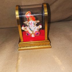 Ganesh Glass Showcase