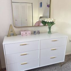 Beautiful Gold Bedroom/Bathroom Mirror 
