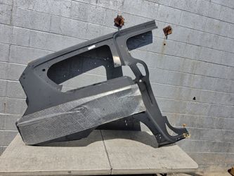 Right side quarter panel skin chrysler pacifica 2017 2018 2019 2020 2021 2022 2023 2024 2025