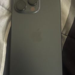 iPhone 15 Pro Max 512GB unlocked