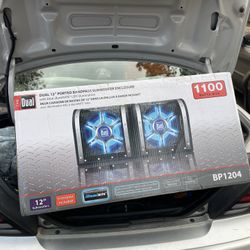 CarDual Subwoofer 12” And Boss Audio Amplifier 