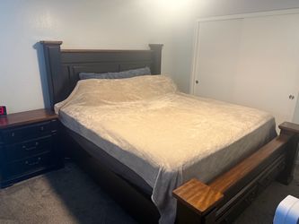 King size bedroom set