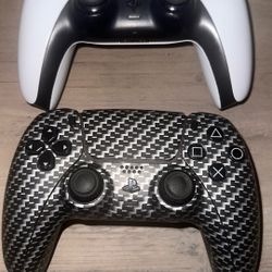 PS5 Controllers