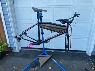 2022 Large SimWorks Doppo High Plains Drifter - with Extras. No wheels