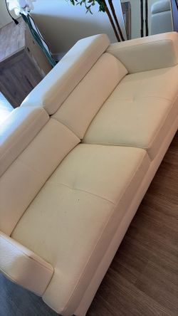 Free sofa 7 months used, roomstogo made