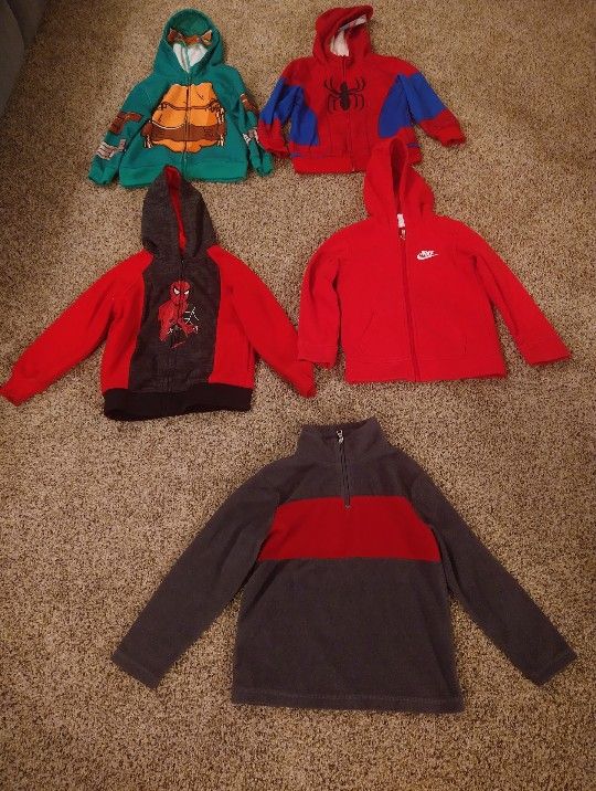 Boy's Sweaters Hoodie Size 6 