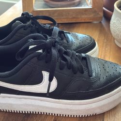 Nike Court Platform