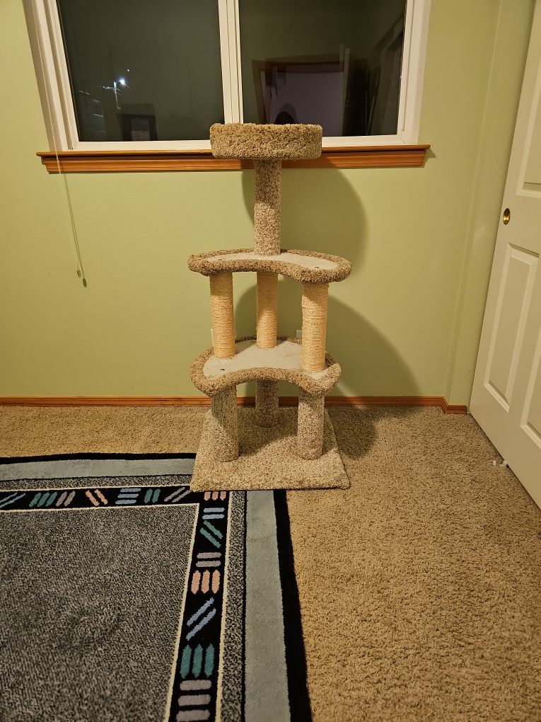 Cat Tree For Sale