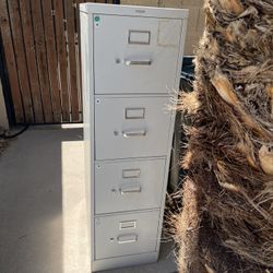 4 Drawer File Cabinet