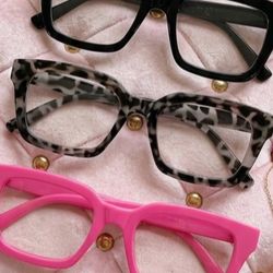 Brand New woman’s glasses multi colors
