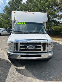 2012 Ford E-350