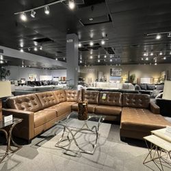 Auburn 4PC Chaise Sectional Couch