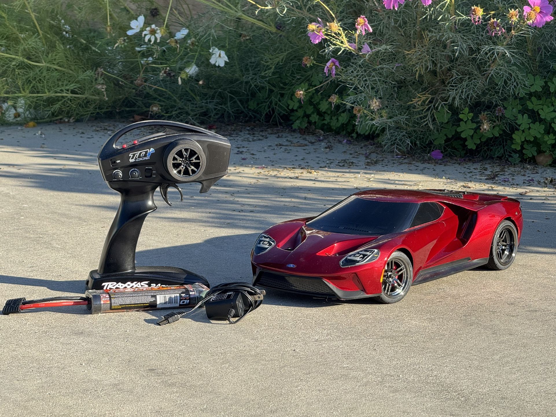 Traxxas 4-Tec Ford GT RC Car w/Battery & Charger