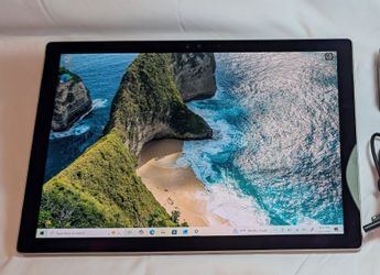 NICE MICROSOFT SURFACE PRO 4 WINDOWS TABLET i5 256GB 8GB RAM