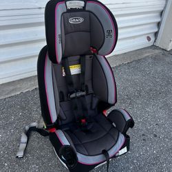 Graco 4Ever Kid’s Car Booster Seat! Good condition! For kids 4-120lbs! 