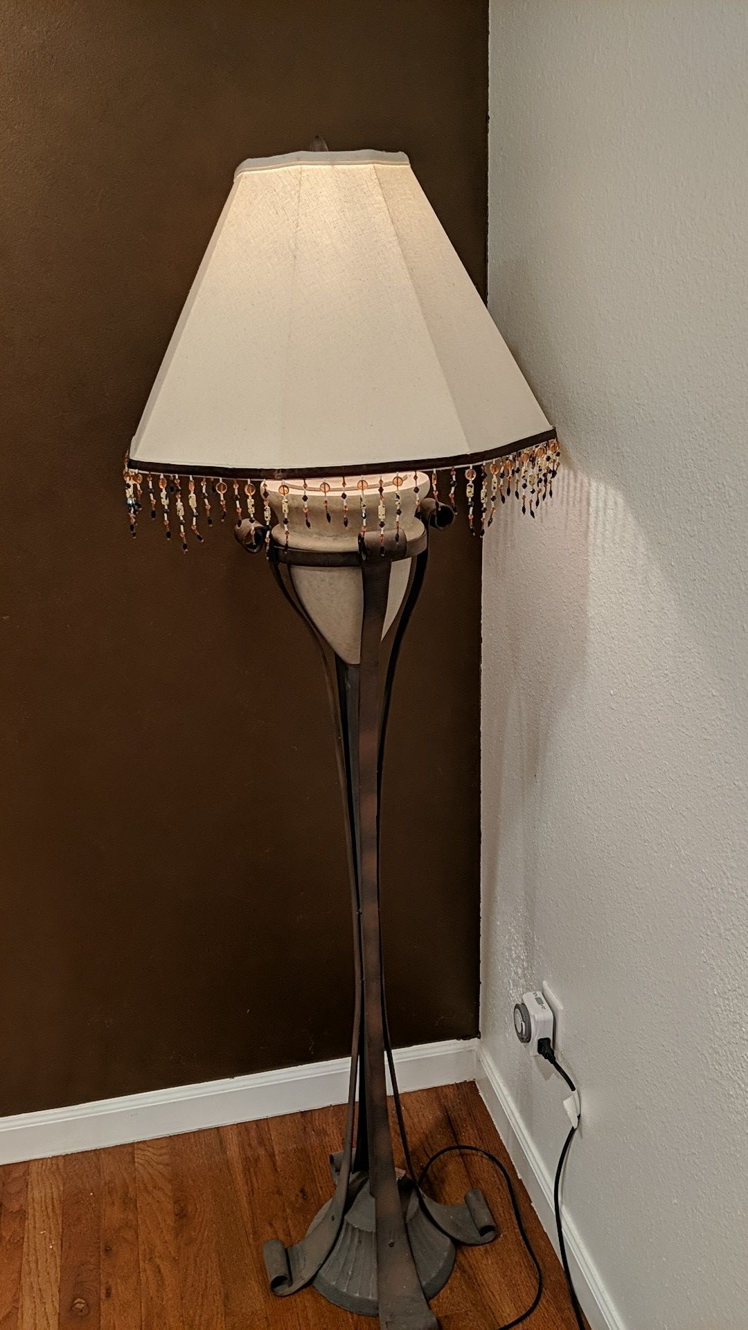 Floor lamp