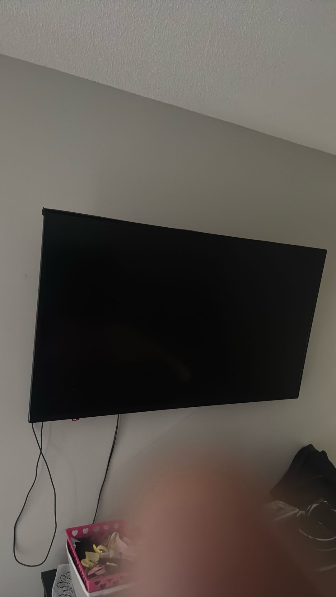 50 Inc Insignia TV