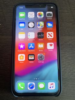 iPhone X 64GB UNLOCKED FOR ANY CARRIER w/tempered glass, case and charger!
