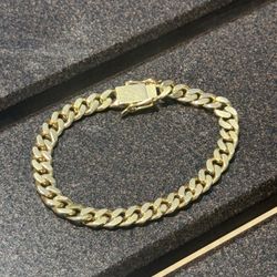 18k Solid Gold Bracelet