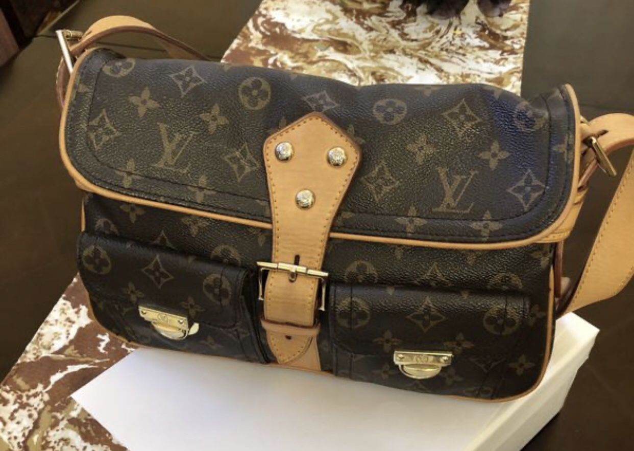 Louis Vuitton Hudson PM Bag