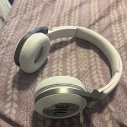 JBL Bluetooth Headphones New