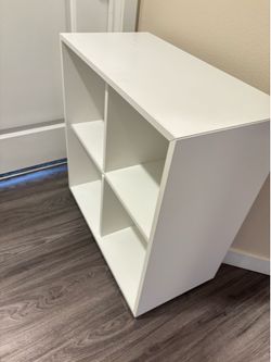 White cube/shelf/ organizer
