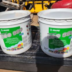 980  Flooring Glue New