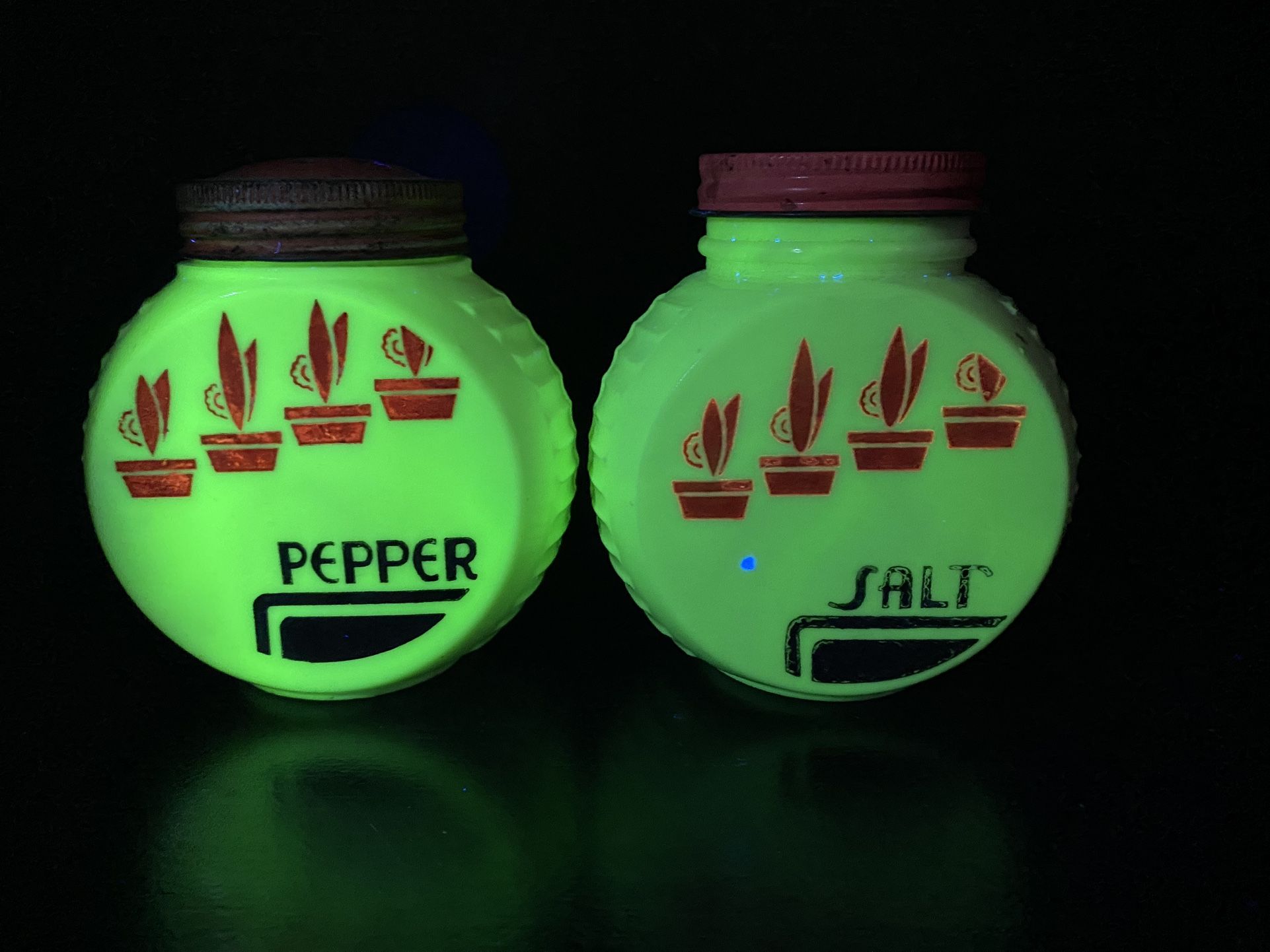 Vintage Fire King Vitrock Uranium Vaseline Milk Glass Salt Pepper Shakers