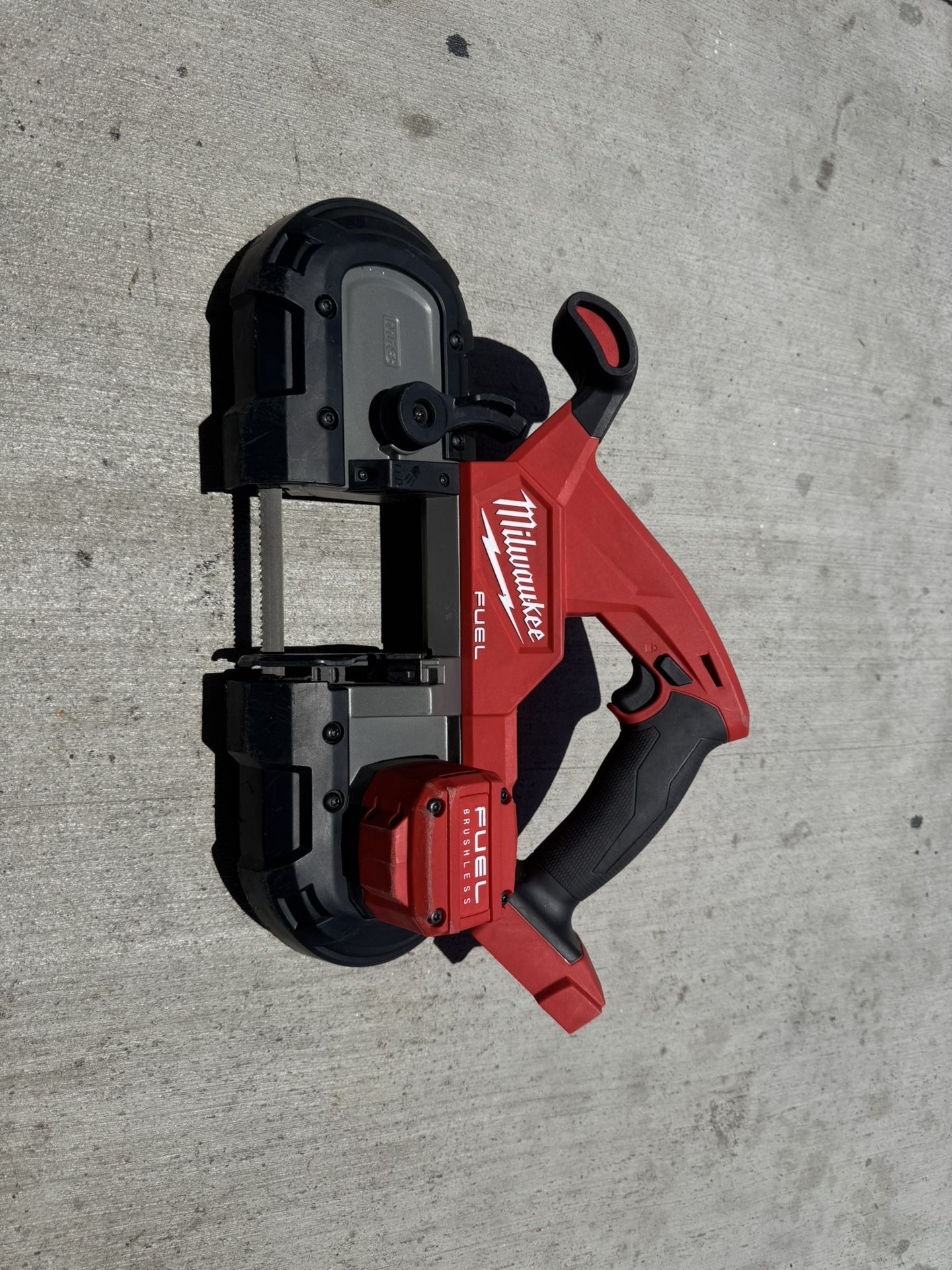 Milwaukee M18 Bandsaw