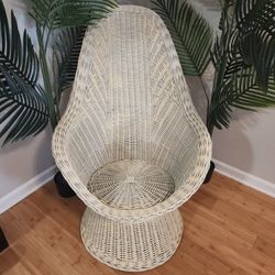 Vintage High Back Boho Chair (White)