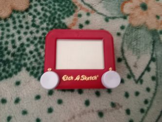 Etch to a sketch toy