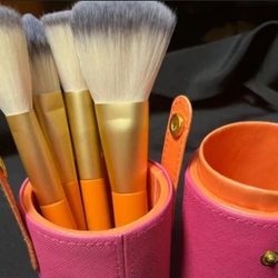 Isaac Mizrahi Makeup Brush Set