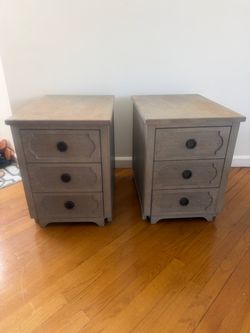 Pair of 3-Drawer Nightstands