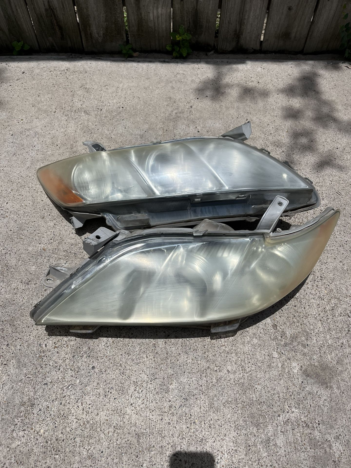 07-09 Toyota Camry Headlights