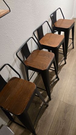 Set of 4 Bar Stools