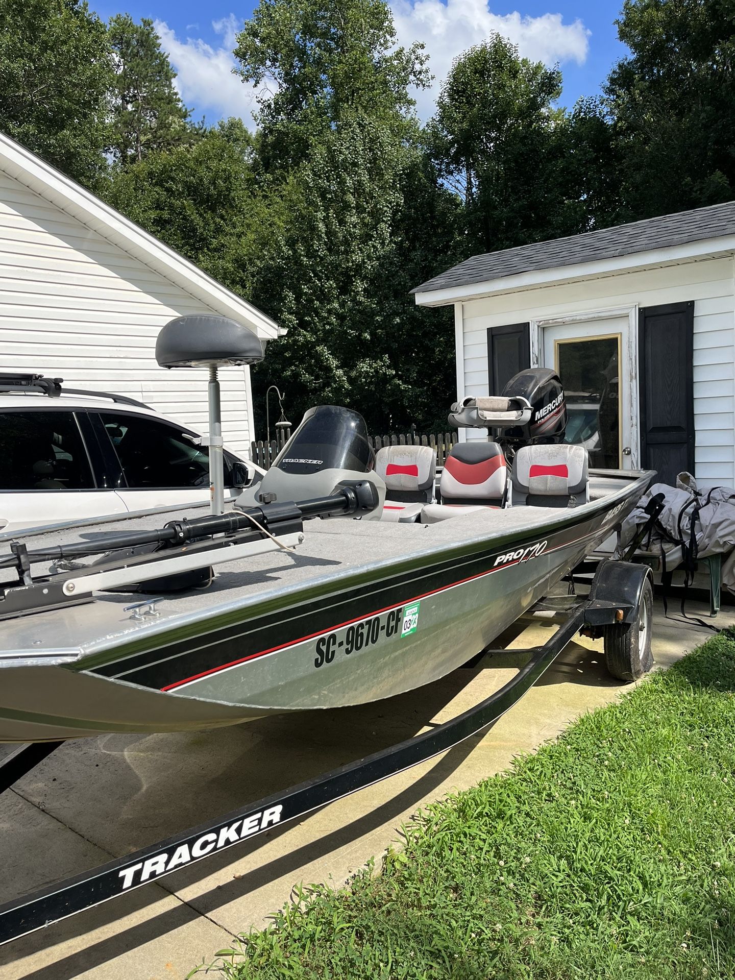 2013 Bass Tracker Pro 170