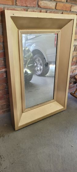 Mirror 2'x4'