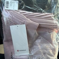 LULULEMON PLEATED SKIRT