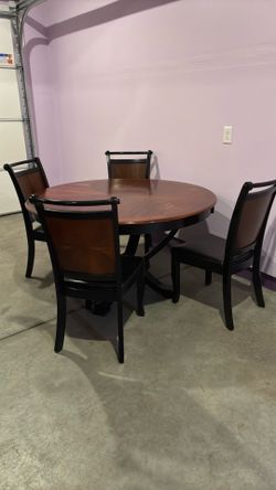 Dining table with 4 chairs
