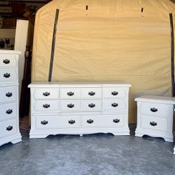 Beautifully Refinished Solid Wood Bedroom Set