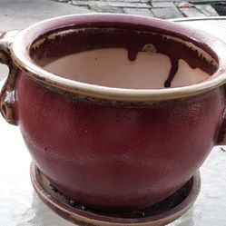  Red ceramic planter with handles, approx 8" .
