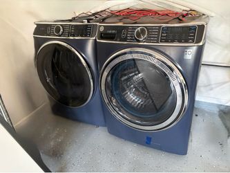 GE Sapphire Blue Front Load Washer & Dryer Set | UltraFresh | Excellent Condition