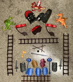 VINTAGE IMAGINEXT WEAPONS SHIELDS LADDERS DRAGONS CANNONS CATAPULT ETC FOR 2012 EAGLE CASTLE