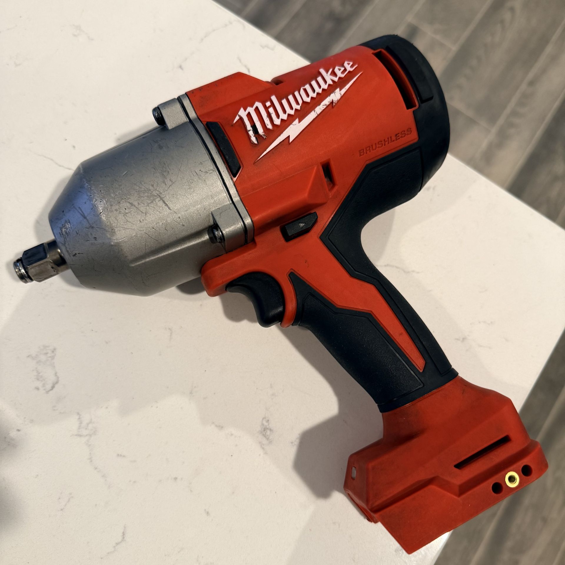 Milwaukee Impact wrench 1/2 inch ((TOOL ONLY))